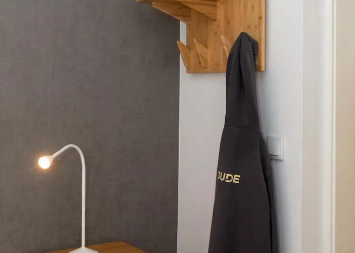 Dude Хостел Фигейра-да-Фош