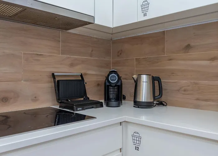 Хостел Dude Фигейра-да-Фош